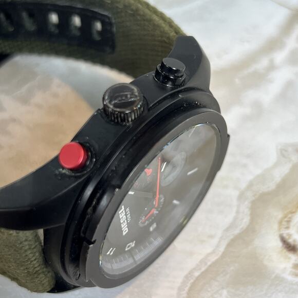 Diesel Men's Watch 10 bar DZ-4189 Only The Brave Green/Black Band NEW BATTERY - Picture 8 of 16